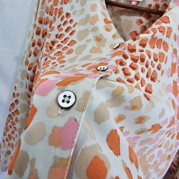 CAbi Shirt Womens Small Blouse Pink Go To Button Up Leopard Smudge 6081 - Picture 8 of 13